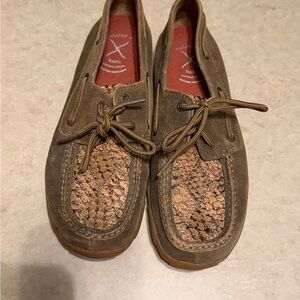 Men’s Twisted X size 8 Brown Moccasins